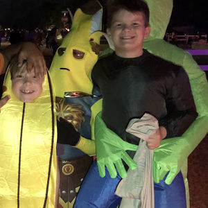 Meet your Posher, Max